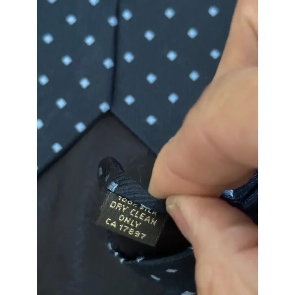 Banana Republic Men's Blue 100% Silk Diamond Print Neck Tie